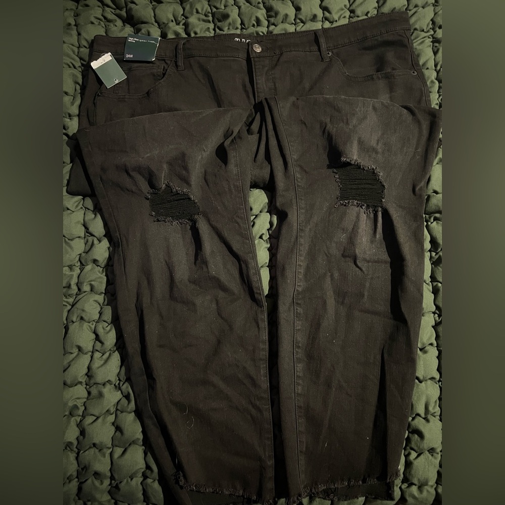 Wild Fable Women's Black Ripped Skinny Pants